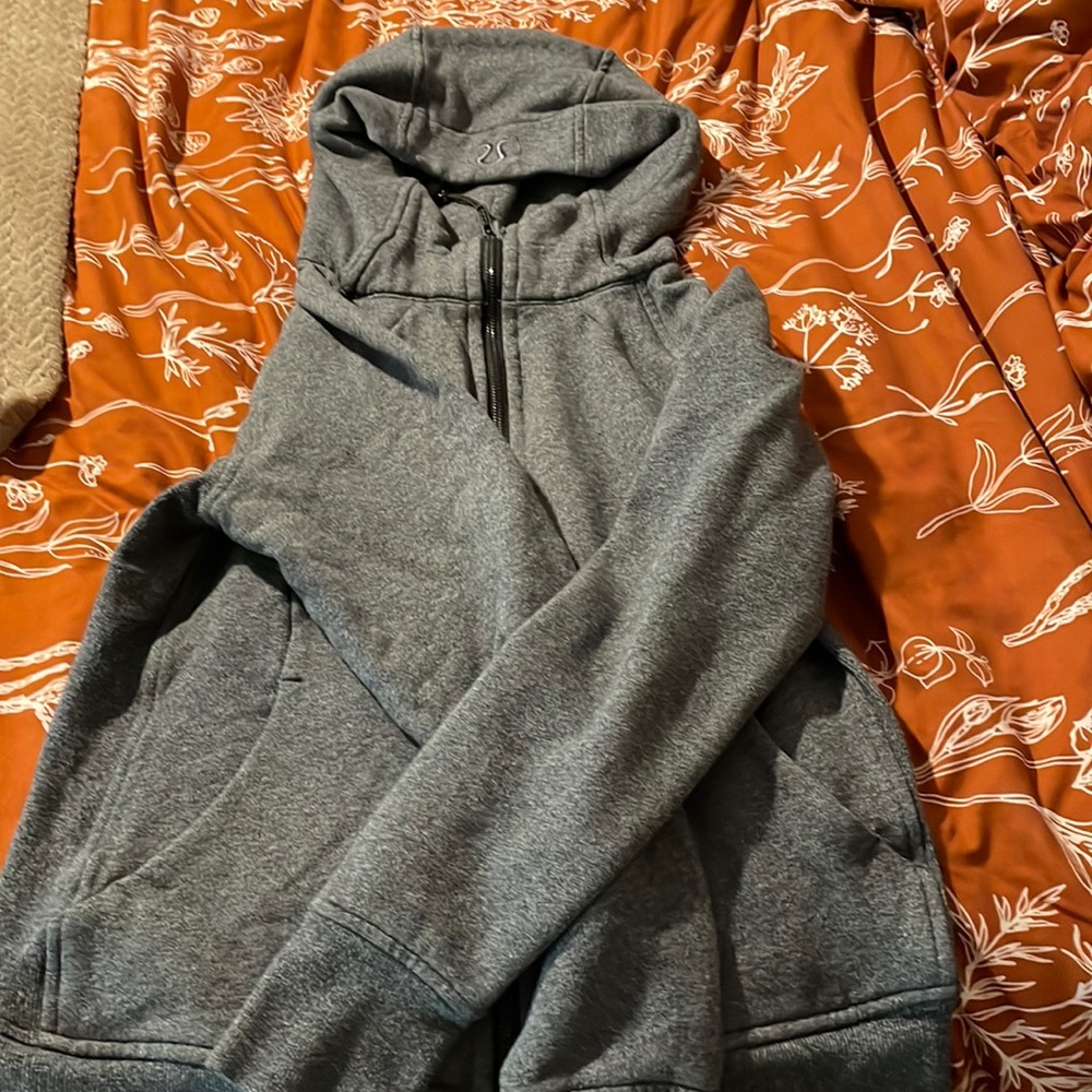 Lululemon size 8 jacket